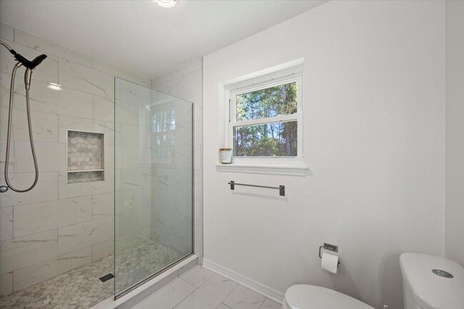 Building Photo - 8665 El Paseo St