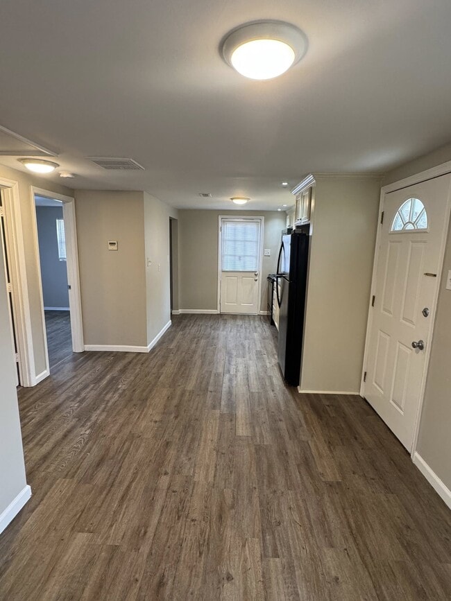 Building Photo - 129 Hamilton Ct