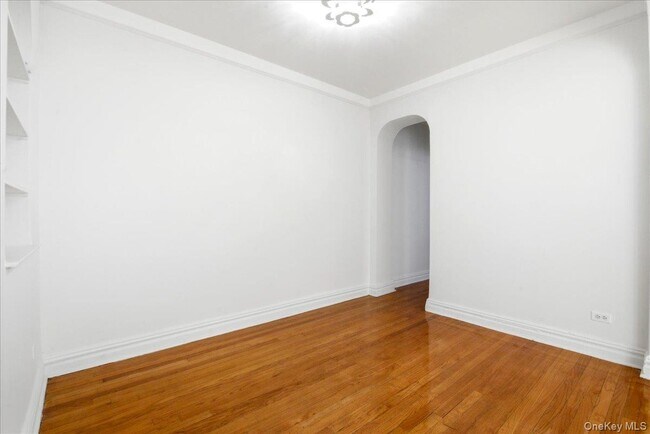 Building Photo - 114-20 Queens Blvd