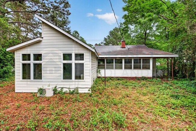 Building Photo - Find Your Home in Cayce