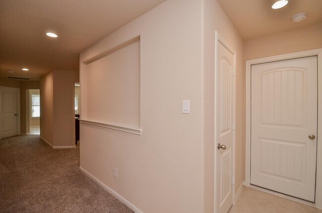 Building Photo - 29211 Vernon Forest Ct