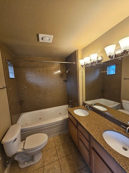 Master Bathroom - 14409 NE 22nd Ave