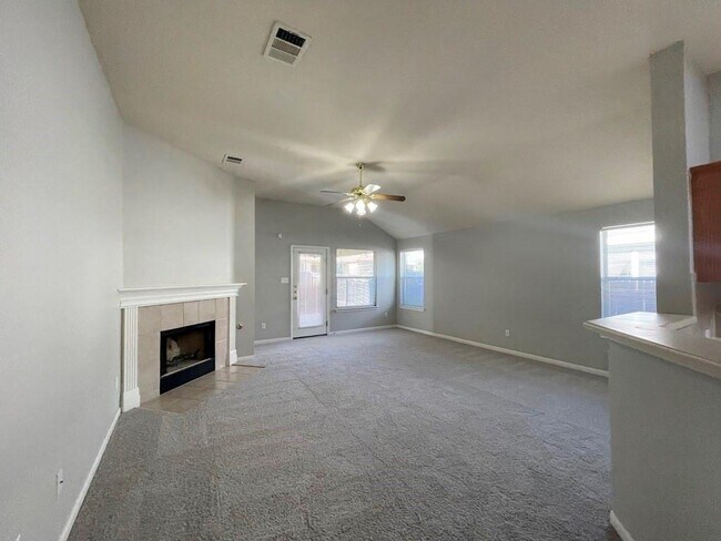 Building Photo - 2305 Bakers Way