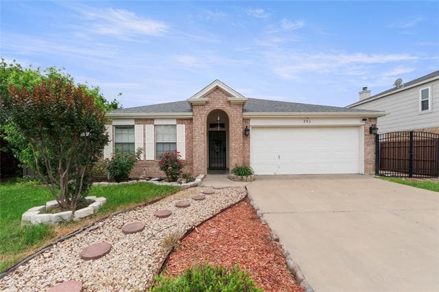 Building Photo - 206 Shady Brook Dr