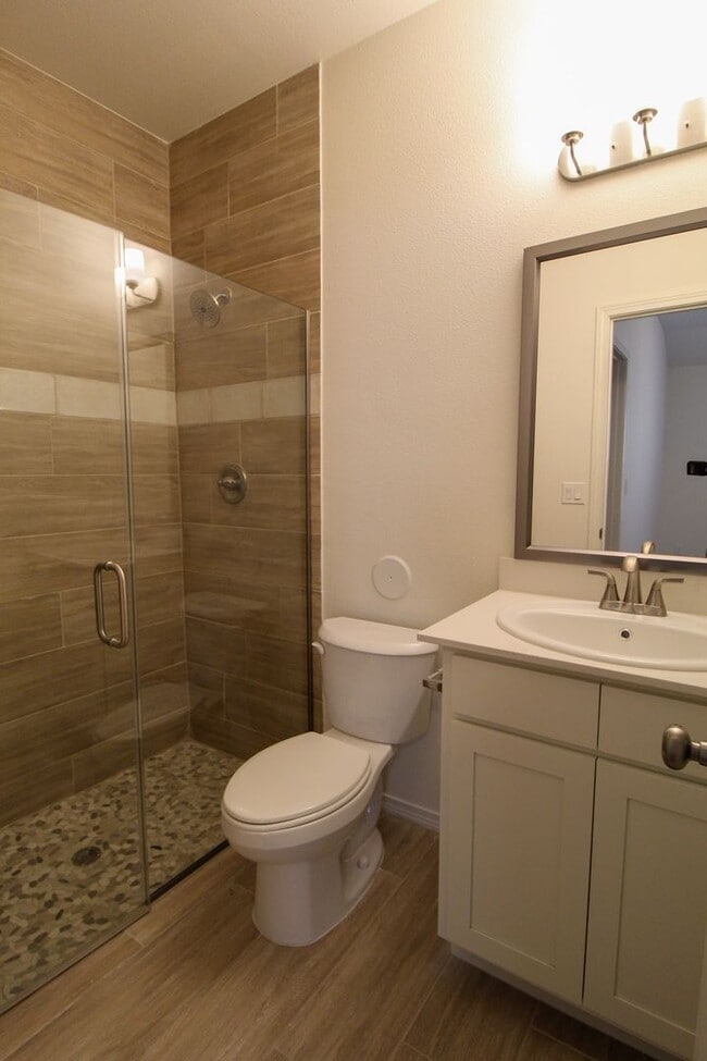 Building Photo - 1208 Golden Summer Pl