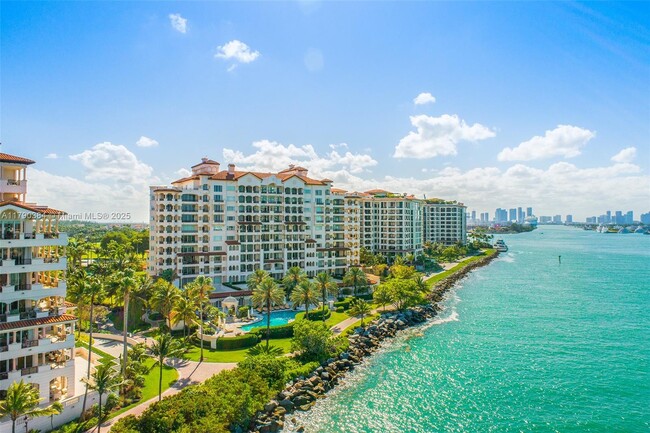 Building Photo - 7154 Fisher Island Dr