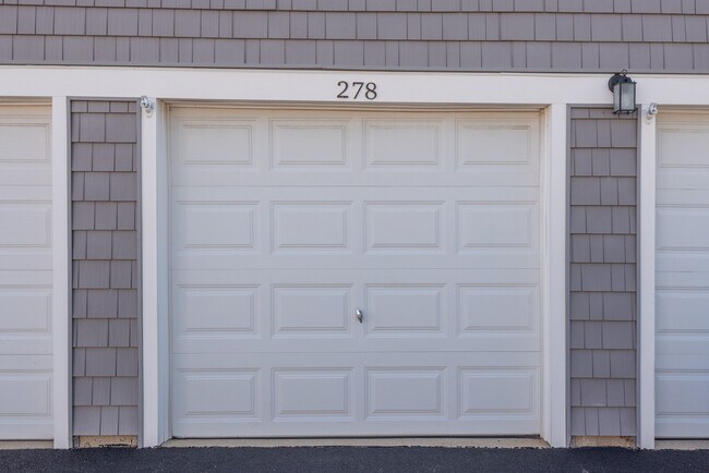 Building Photo - 278 Nantucket Harbor