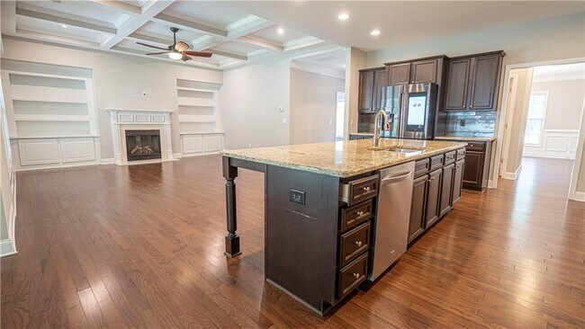 Building Photo - 3731 Ivy Lawn Dr NE