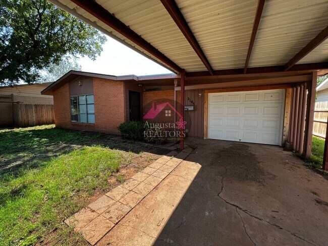 Building Photo - Charming 3 Bedroom 2 Bath Home in Abilene