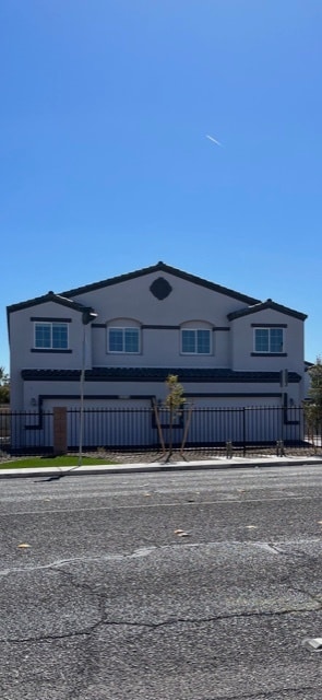 Building Photo - 8021 Vegas Dr