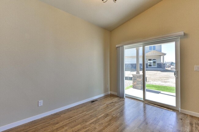 Building Photo - Beautiful 5 bed 3 bath home in the Pelican...