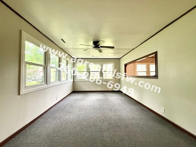 Building Photo - 3 Bedroom House
