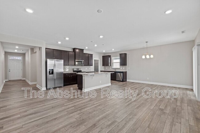 Building Photo - 138 Willow Grove Ln