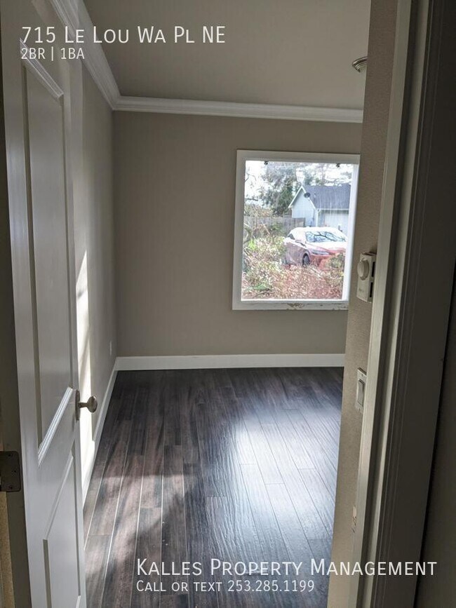 Building Photo - Cute 2 bed 1 bath plus loft home in Tacoma