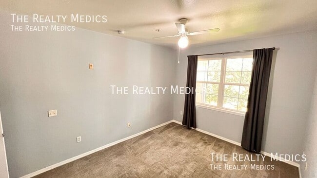 Building Photo - 6627 Queens Borough Ave