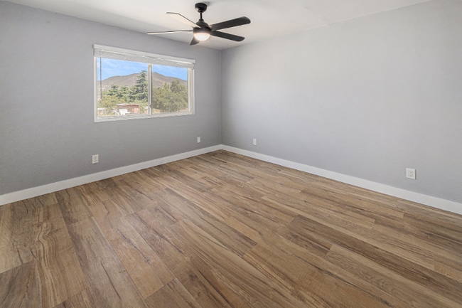 Building Photo - 1421.5 Viejas View Ln
