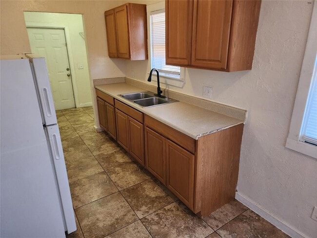 Building Photo - 616 NW 36th St