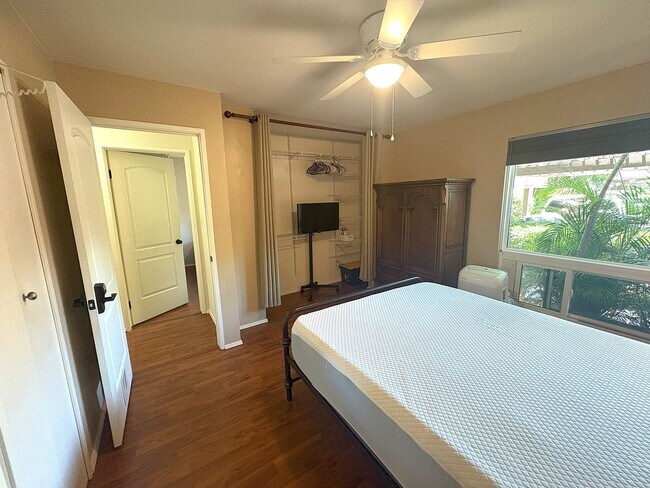 Building Photo - Haleakala Gardens - Furnished Ground Floor 3bed/2bath Condo private end unit!