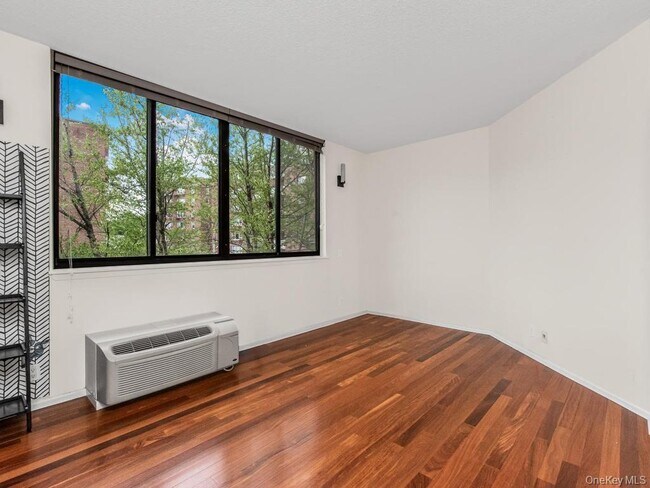 Building Photo - 50 E Hartsdale Ave
