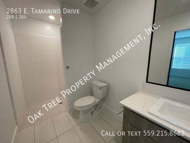 Building Photo - 2863 E Tamarind Dr