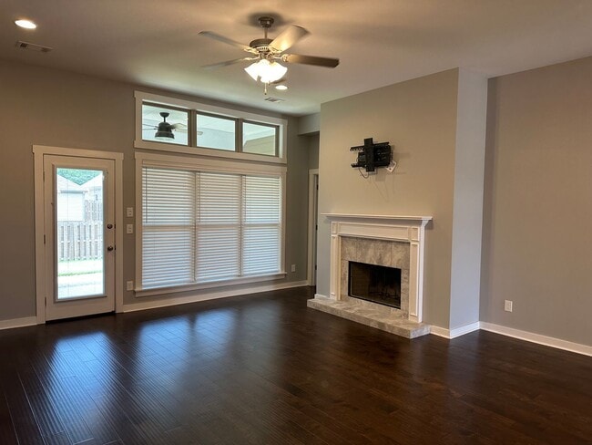 Building Photo - Beautiful Prattville Home