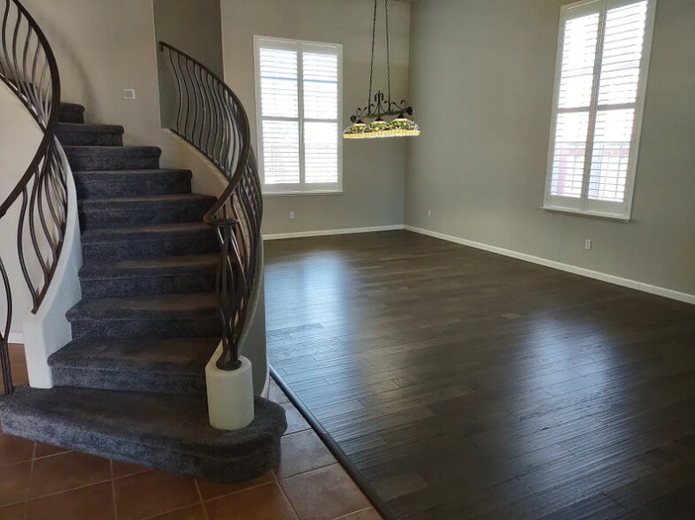 Building Photo - 5069 Wilmont Ct