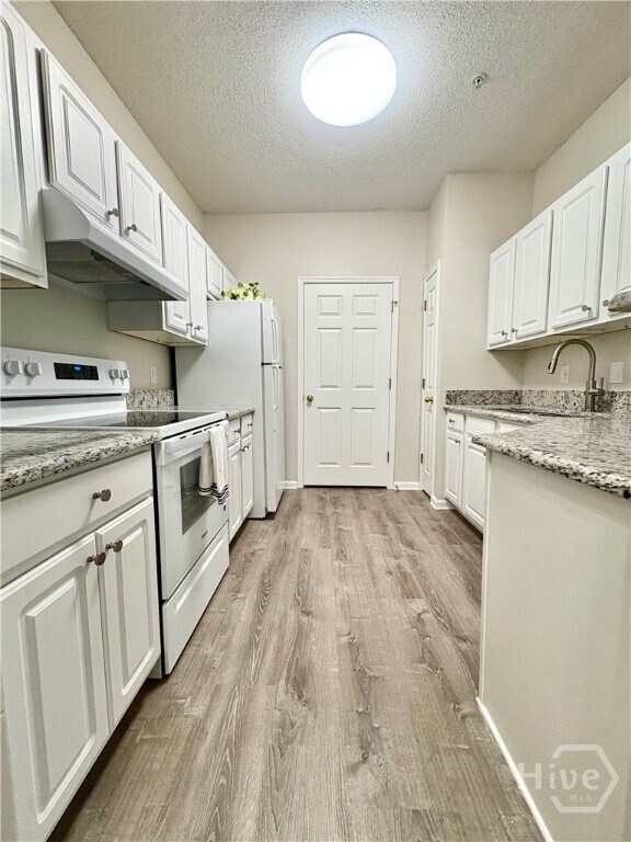 Building Photo - 4203 Walden Park Dr