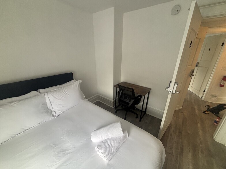 Building Photo - 366 Seward St