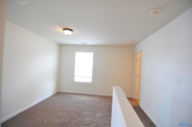 Building Photo - 29934 Glenrose Way