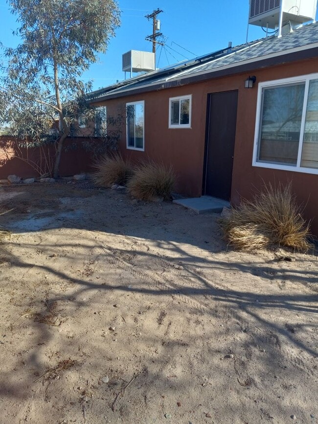 Building Photo - 6361 Yucca Ave