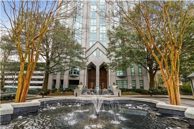 Building Photo - 2870 Pharr Ct S Northwest