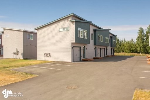 Building Photo - 152 Willow View Cir