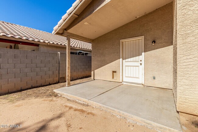 Building Photo - 8759 W Coronado Rd