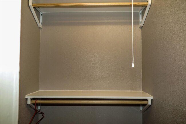 Building Photo - 1312 Pine St