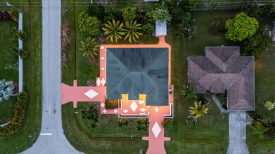 Building Photo - 2853 SE Melaleuca Blvd