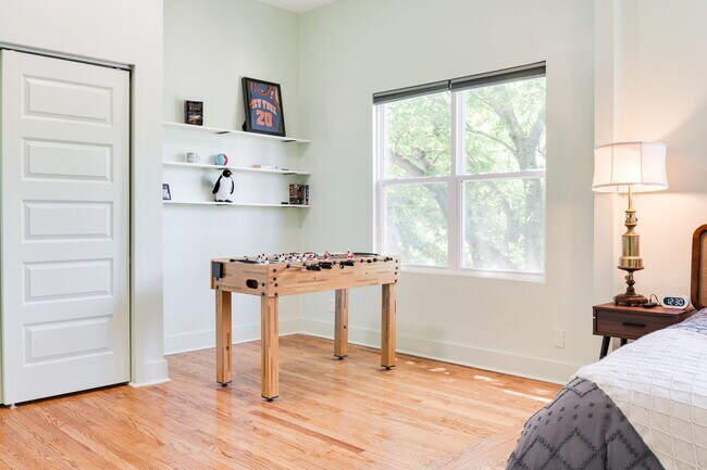 Building Photo - 2201 NW 12th St