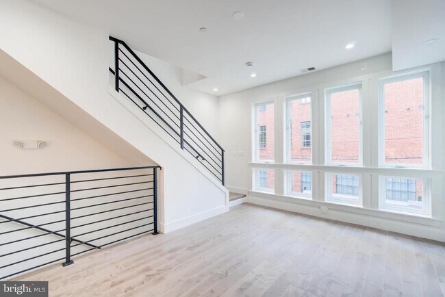 Building Photo - 2228 13th St NW