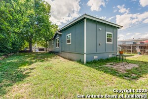 Building Photo - 5027 Blue Bonnet St