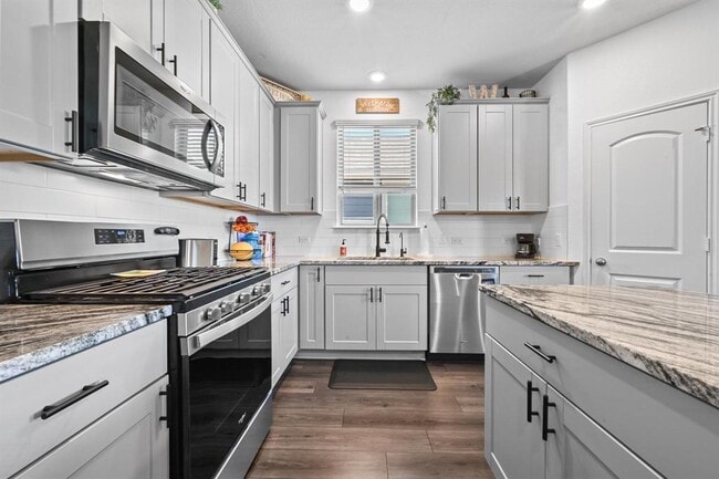 Building Photo - 317 Black Alder St