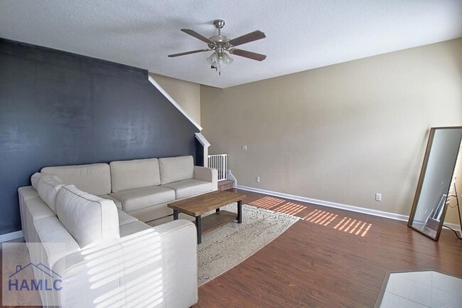 Building Photo - 1290 Windrow Dr