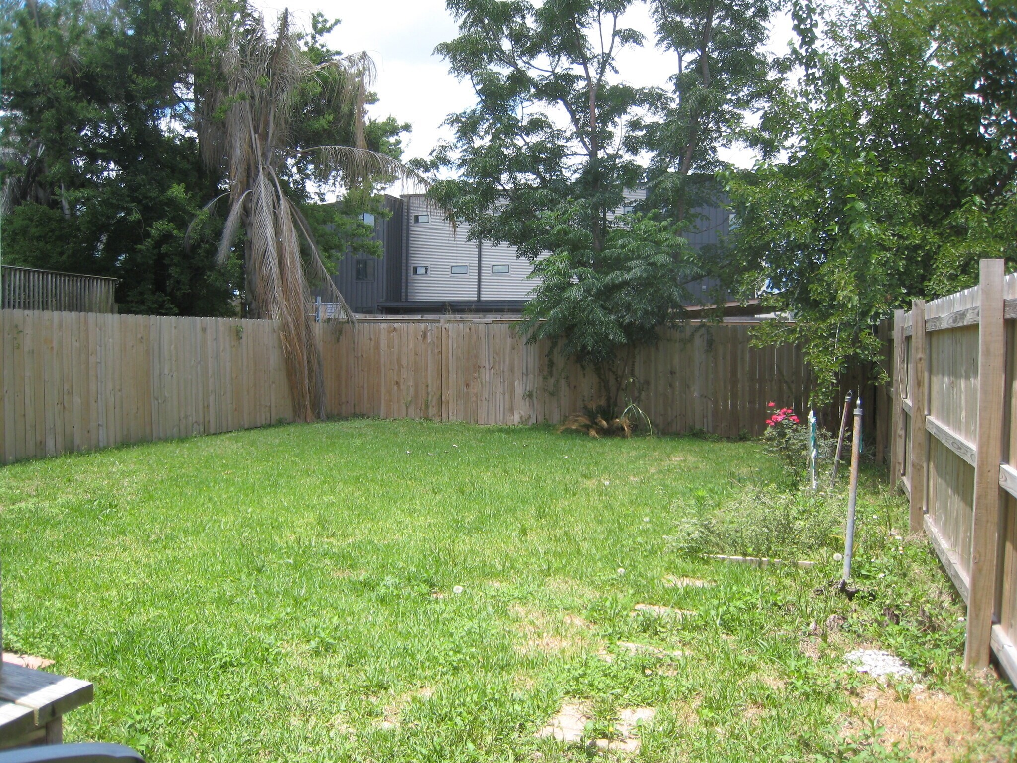 Building Photo - 2530 Jena St