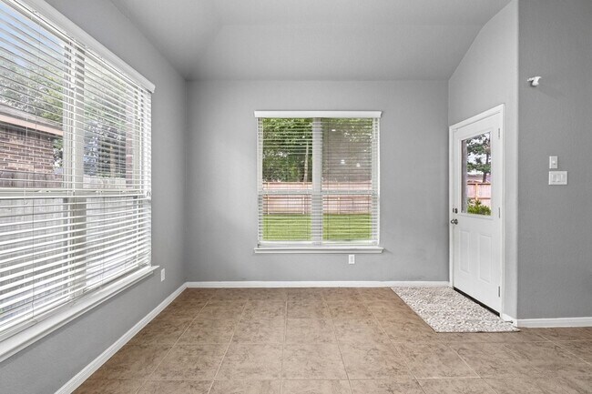 Building Photo - 21396 Timber Lodge Ln