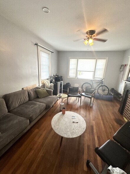 Primary Photo - 24 Roselin Ave