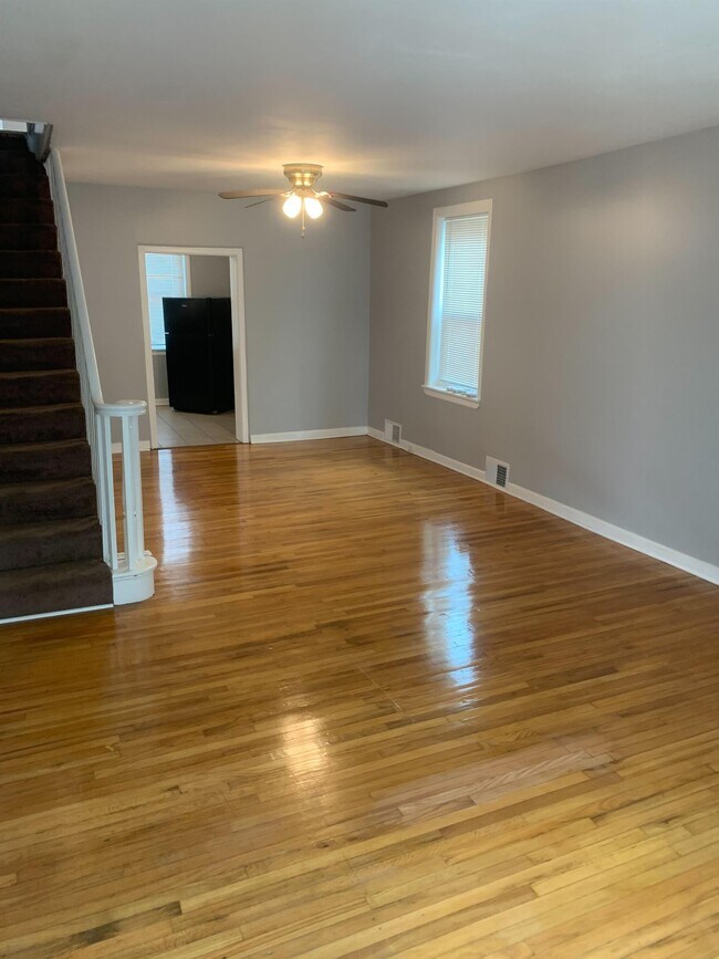 Primary Photo - 1709 W Juniata St