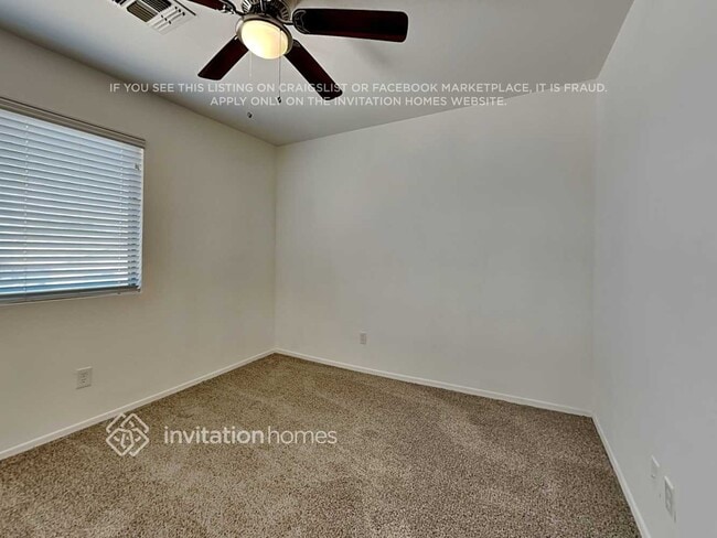 Building Photo - 13842 W Keim Dr