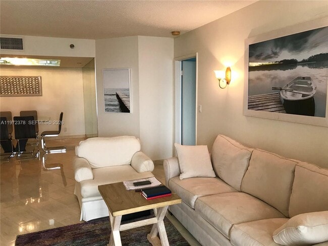 Building Photo - 3600 Mystic Pointe Dr