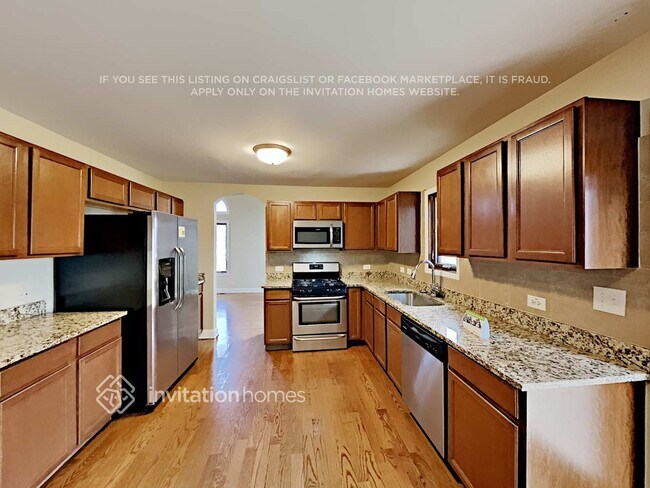 Building Photo - 641 4th St