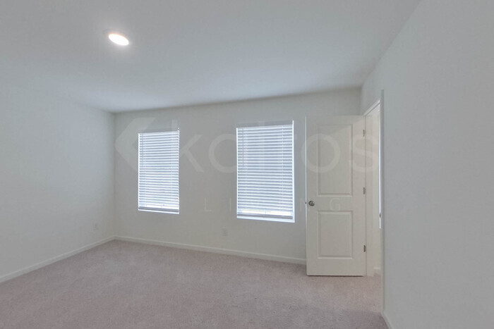 Building Photo - 106 Flat Rock Ml Trl