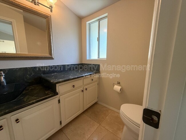 Building Photo - 2462 Pierpont Blvd