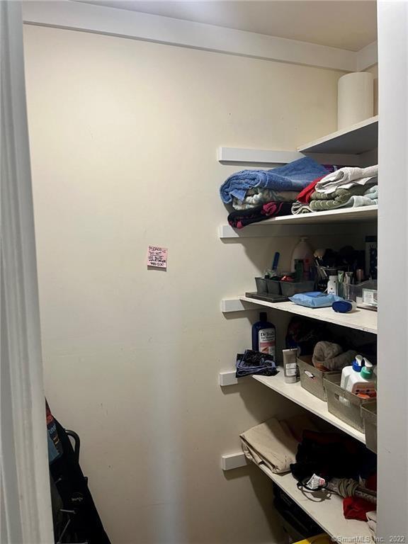 Building Photo - 115 Main St